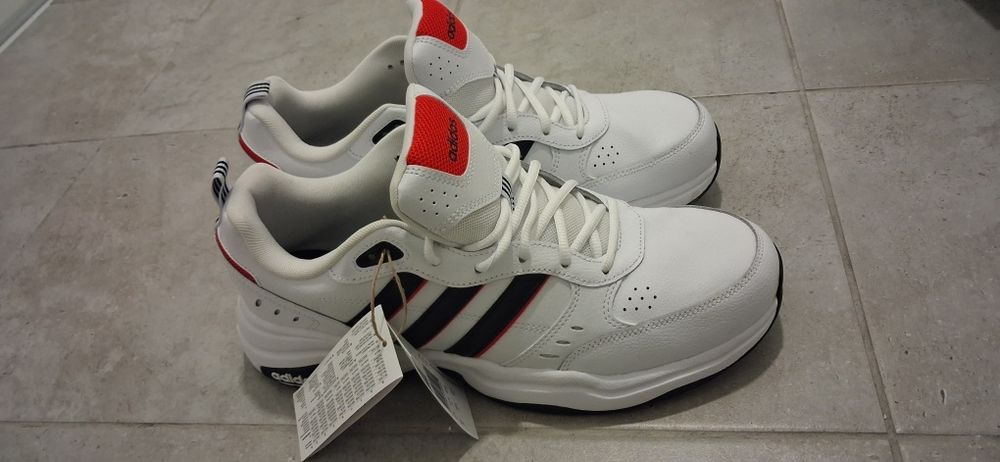 Маратонки адидас adidas