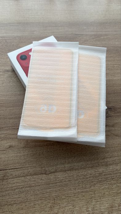 iPhone 13 128 ГБ RED — отличное состояние