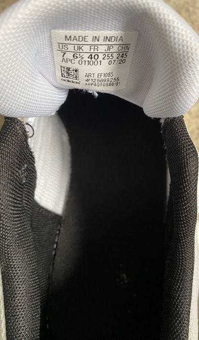 Маратонки Адидас размер 40