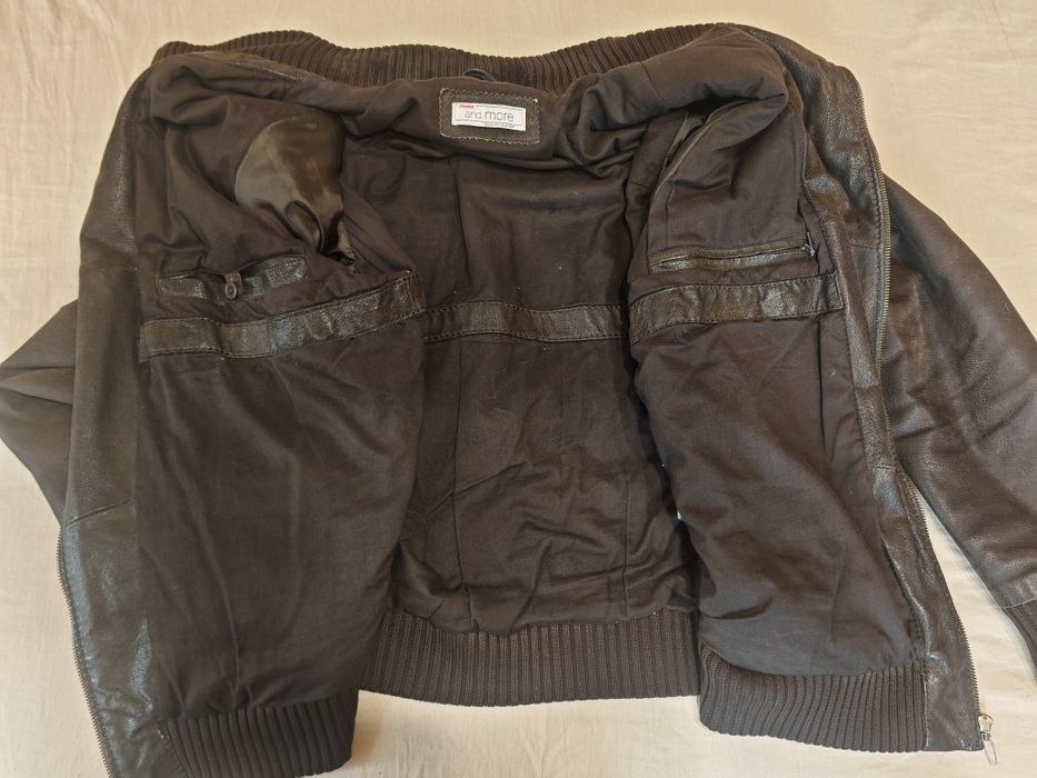 Vând geaca piele BATA, maro trufa ciocolată