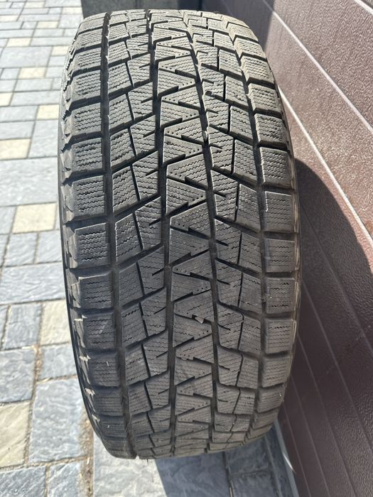 Зимние шины Bridgestone Blizzak 275/60 R18
