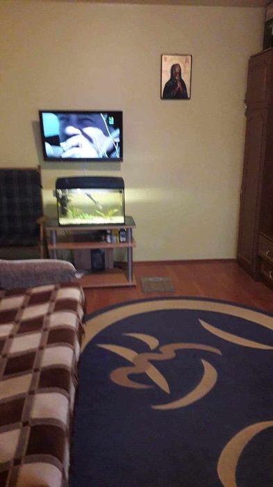 Vând garsonieră, Motorului