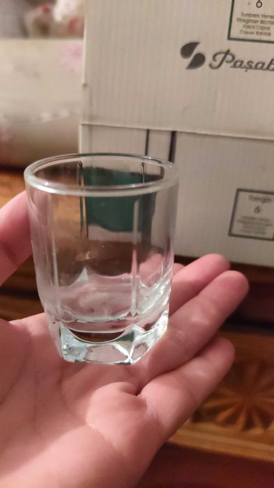 Рюмки в коробке, 100 шт