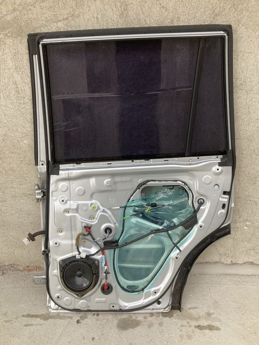 Задна дясна врата за тойота ланд крузер/land cruiser J120 03-08г