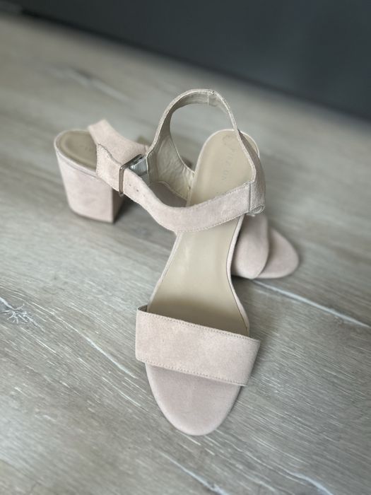 Sandale de piele intoarsa