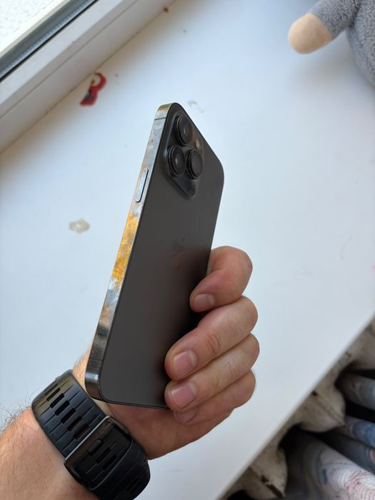 Продам iPhone13 Pro