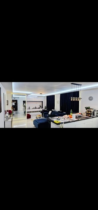 Vand apartament  1 minut de vivo