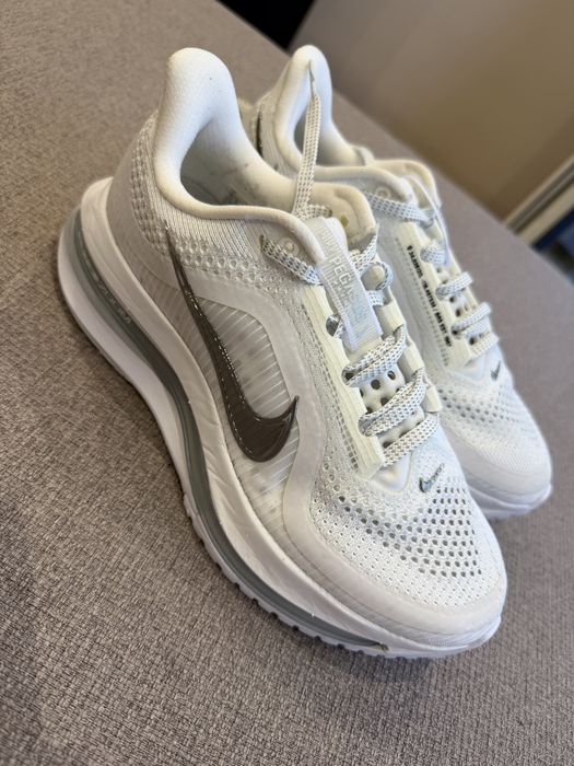 Nike Pegasus Premium