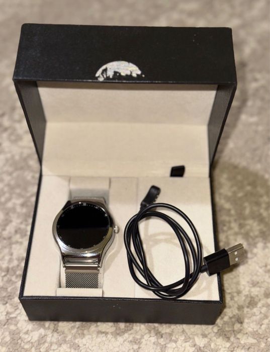 Smartwatch Myria aproape nou + o bratara + cutie