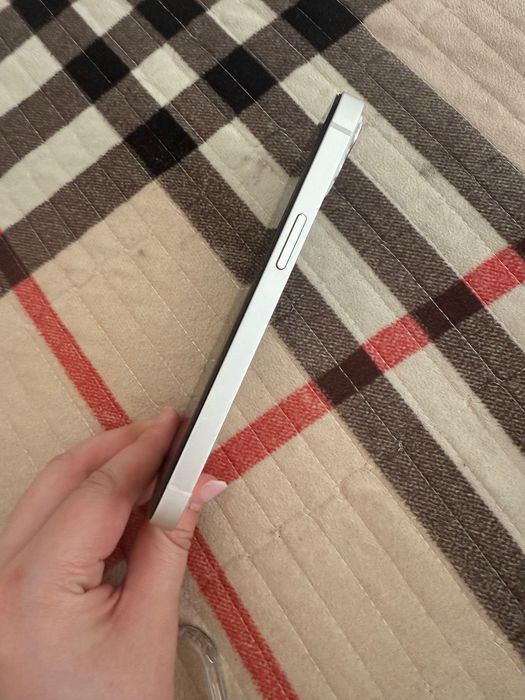 iPhone 13 обычный