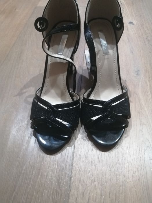 Sandale pentru femei