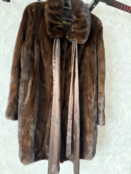 Продам норковую шубу