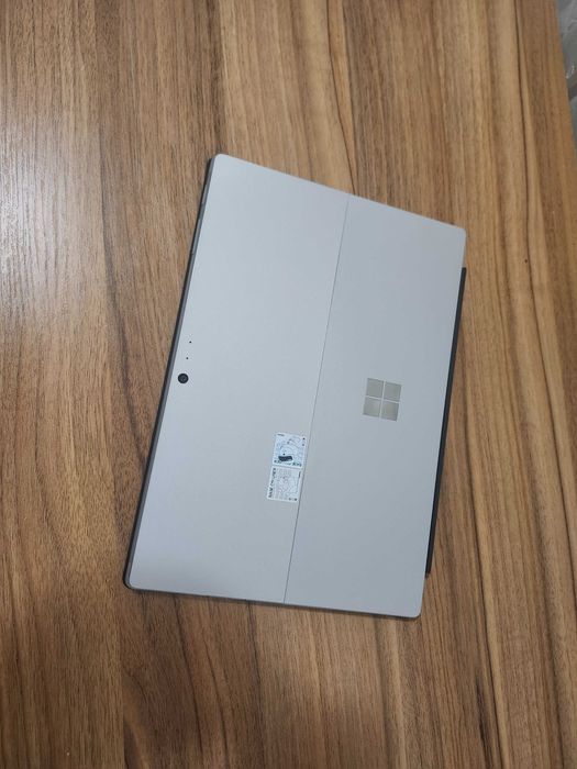 Microsoft Surface Pro 6