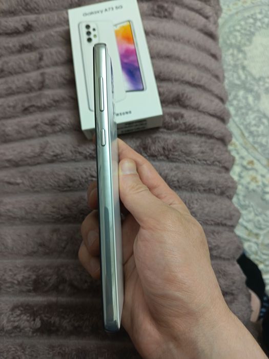 Продаётся телефон samsung a 73
