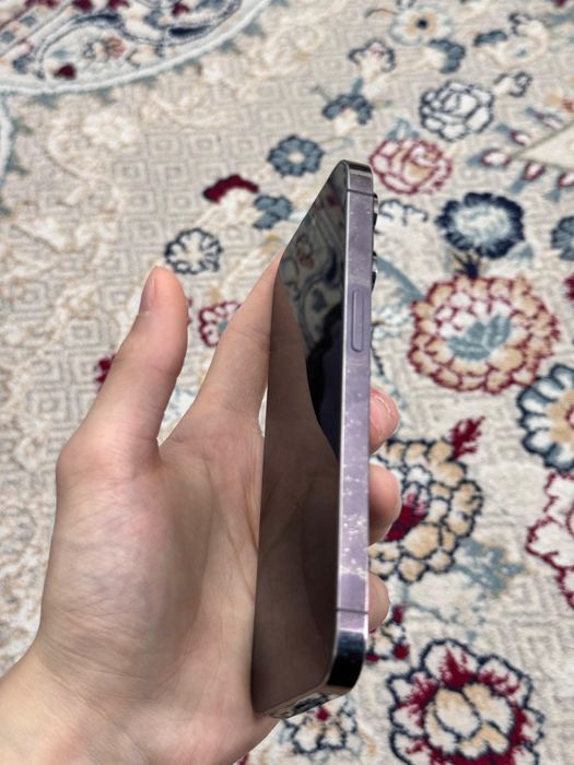 Телефон iPhone 14 pro