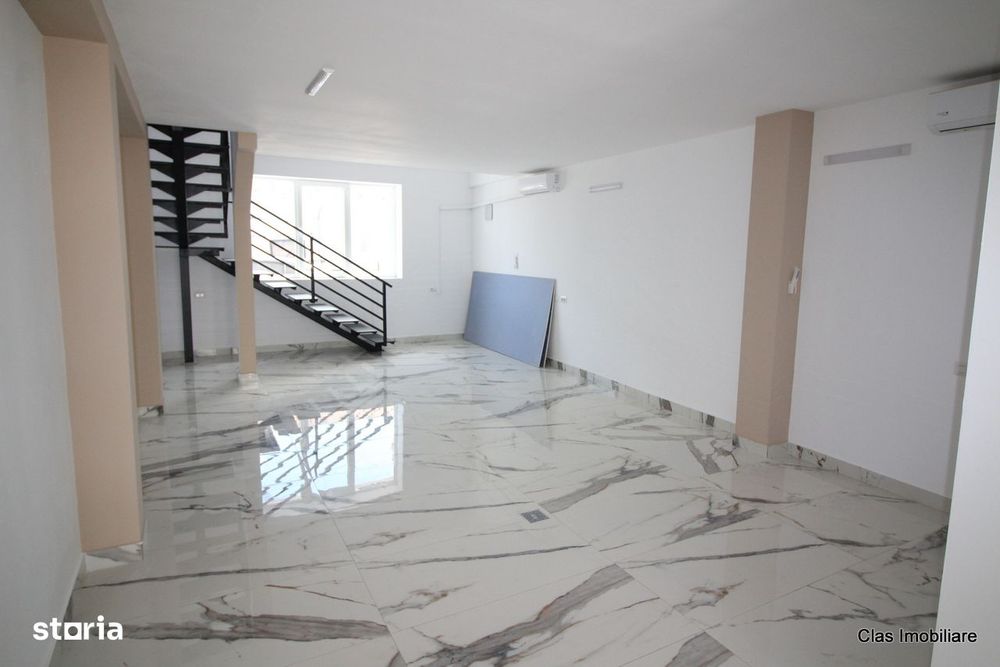 Spatiu Comercial Cladire pe colt cu 2 intrari si locuri de parcare !!