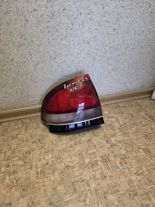 Задний плафон на мазду кронос