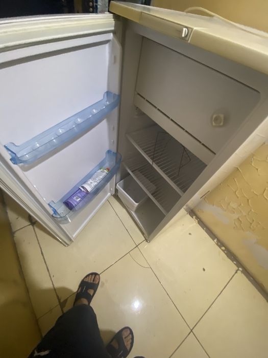 Холодилник бесплатно со