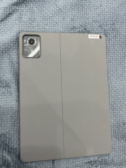 Планшет LenovoTB330XU