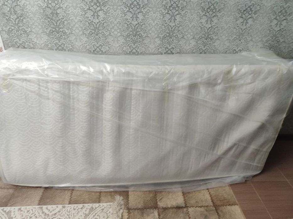 Продать 2 односпальные кровати