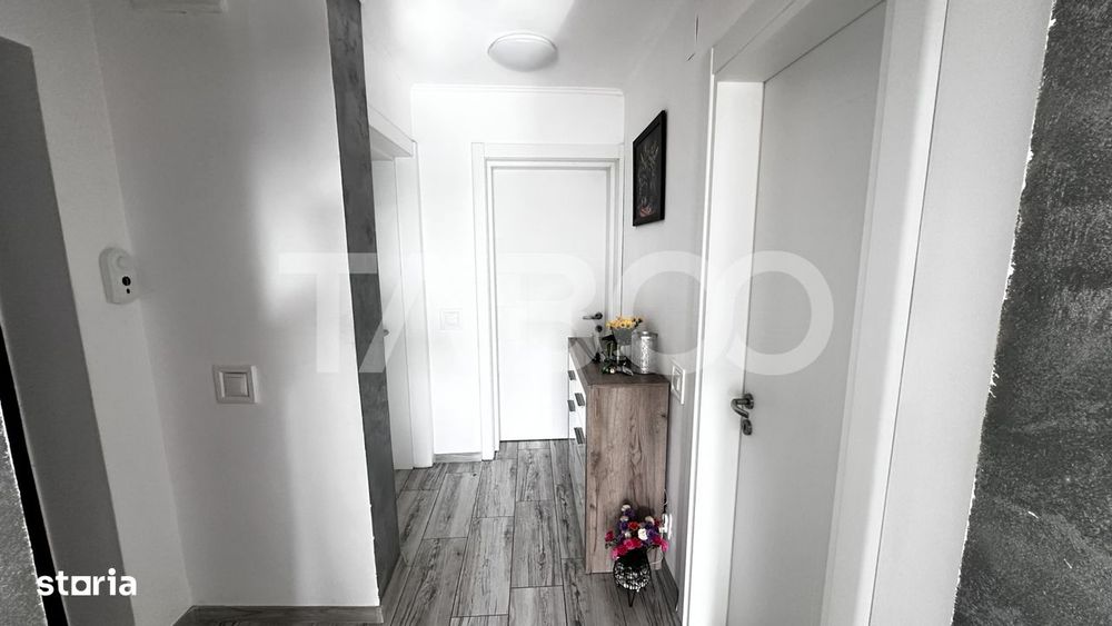 Apartament de vanzare 3 camere decomandate loc parcare Selimbar