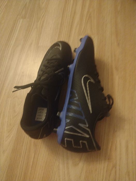 URGENT!!! Adidași Nike mercurial.