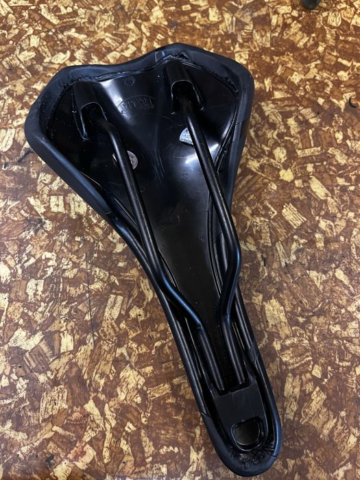 Седалка за колоездене Selle Italia 155