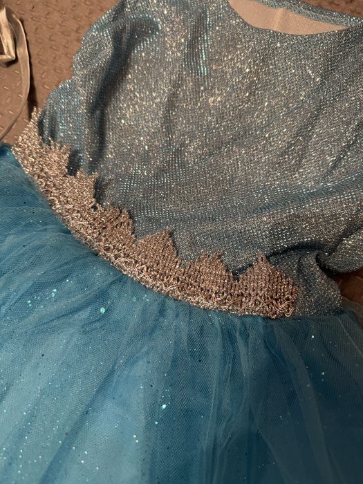 Продам костюм Эьзы