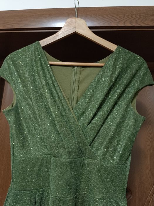 Официална рокля размер С