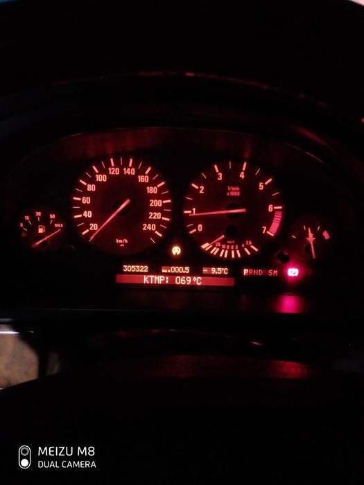 Продам BMW 528i 1997