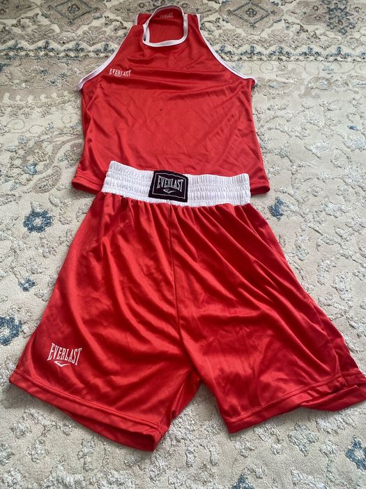 Всё новое носил только неделю