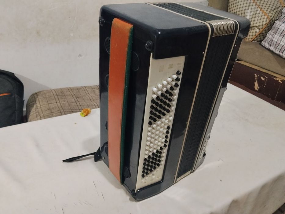 Баян 5 қатар 90 000