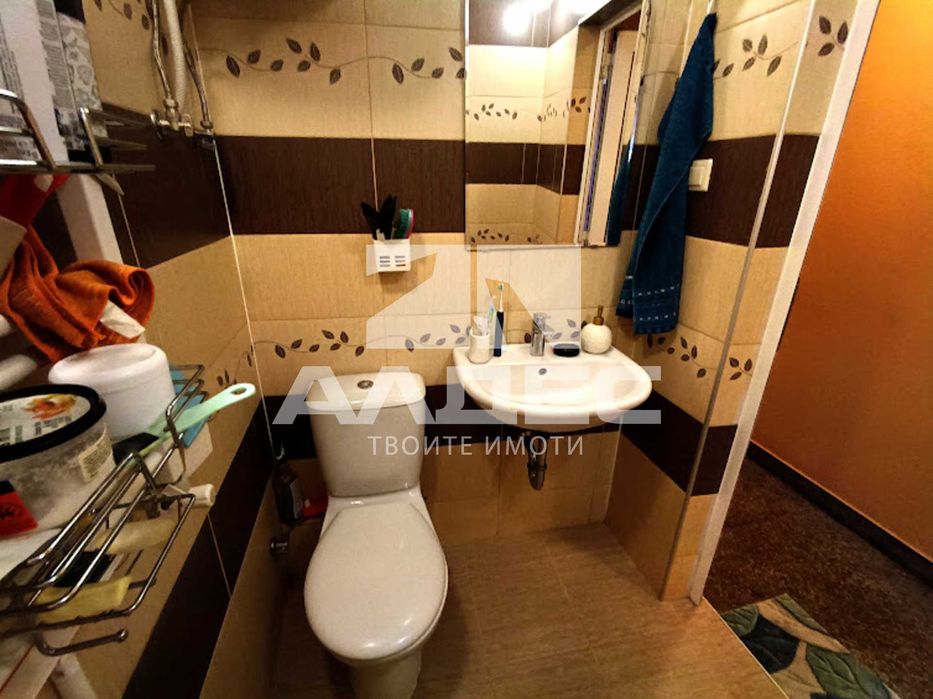 Дава се под наем Четиристаен апартамент в София, Център - 112 кв.м за 920 € - Снимка #8