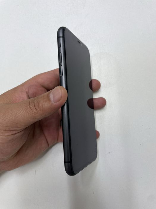 Iphone 11 (128GB)  в идеальном состояний