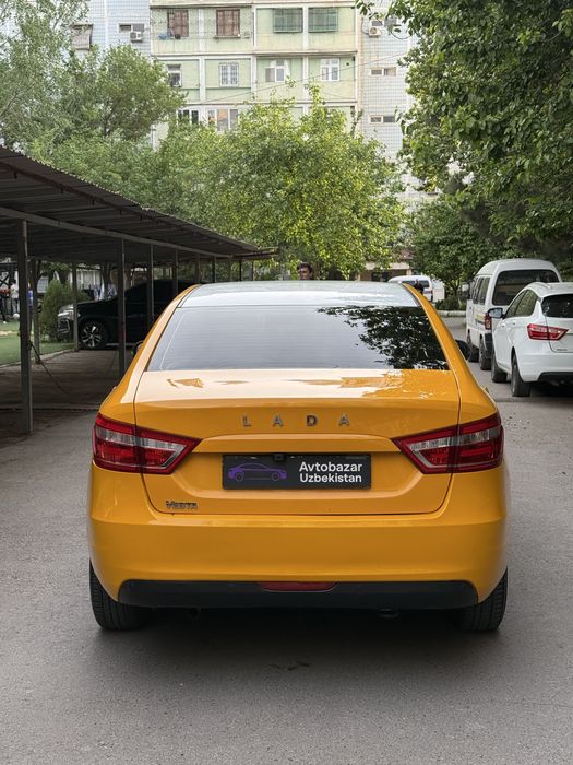 •Vesta 1.6L MT 2019 (Gen bor)•
