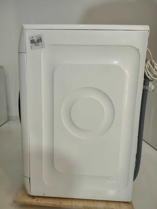 Masina de spalat rufe 9Kg 1400rpm LG B289