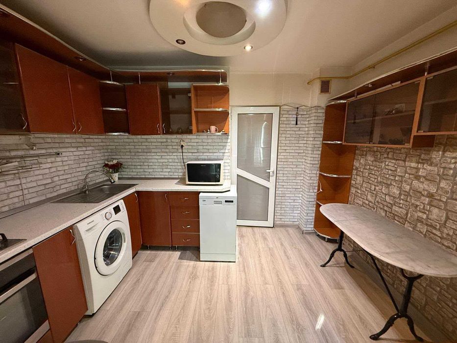 Vând apartament 3camere