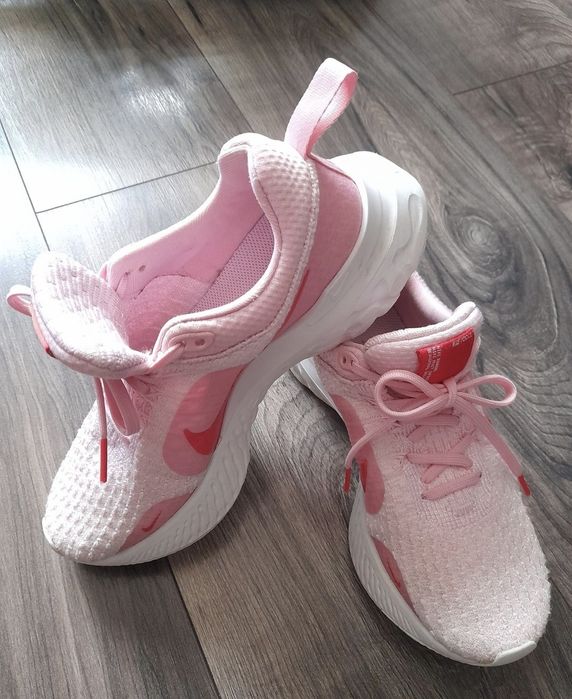 Маратонки Adidas,Nike ,Reebok Zig Dynamica  и кецове Bianki