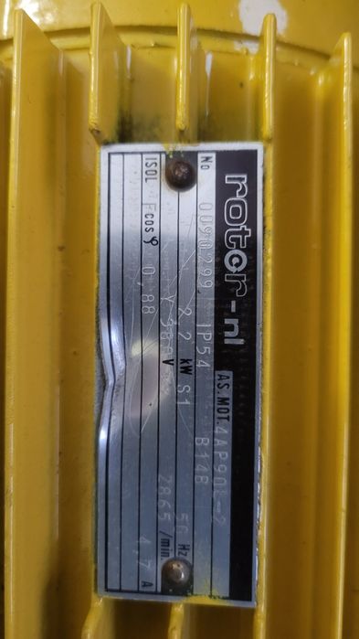 masina polizat cu banda smirghel polizor cu banda slefuit slaif