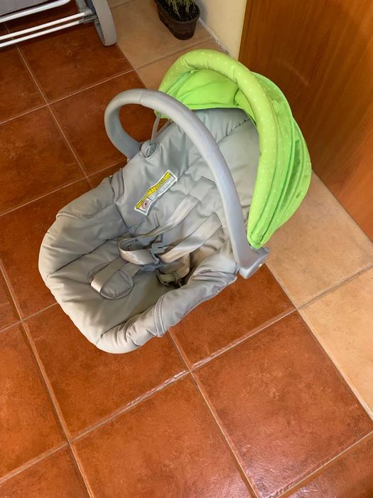 Бебешка количка комплект с бебешко столче