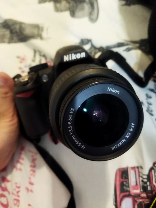 Продаю профессиональный фотоаппарат