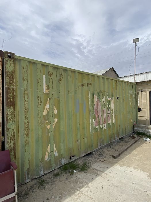 Контейнер морской