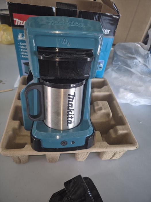 Aparat cafea Makita DCM501Z