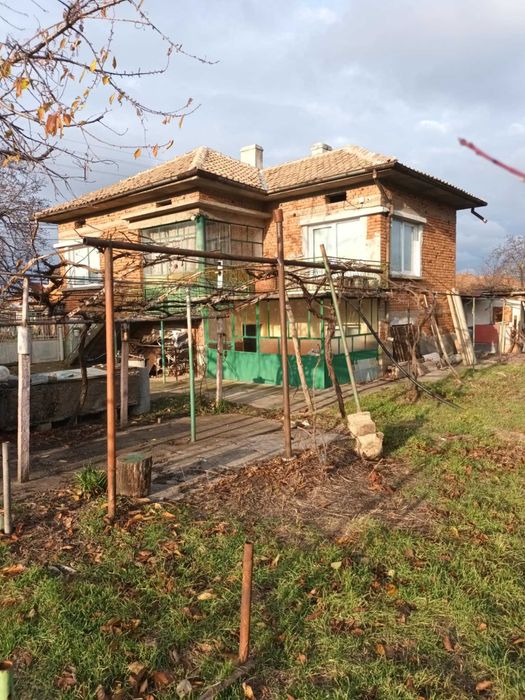 Продава се Къща в Никопол - 230 кв.м за 124 €/кв.м - Снимка #1