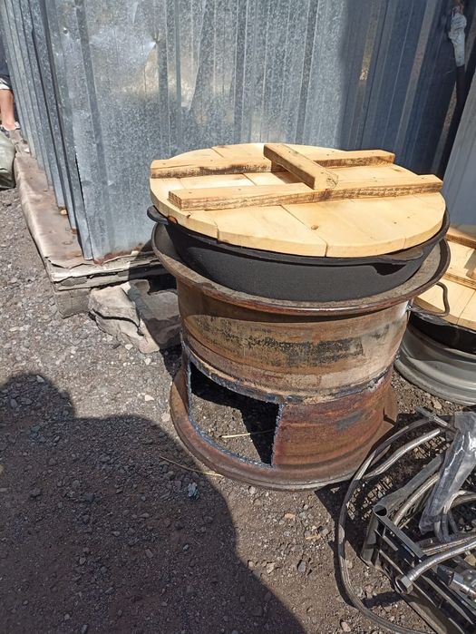 Продам Казан в хорошем состоянии