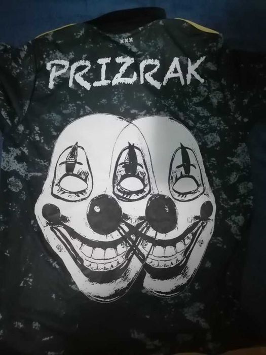 Тениска на призрак