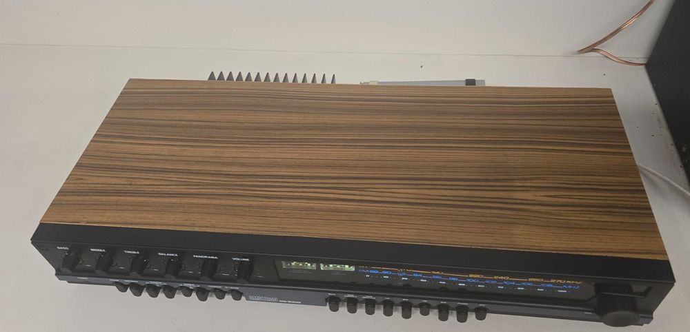 Receiver vintage Amstrad 5050
