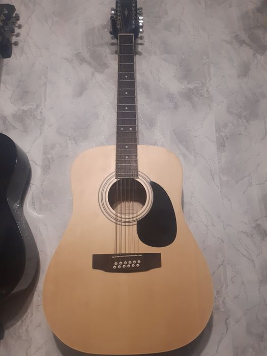 12-струнная гитара Parkwood