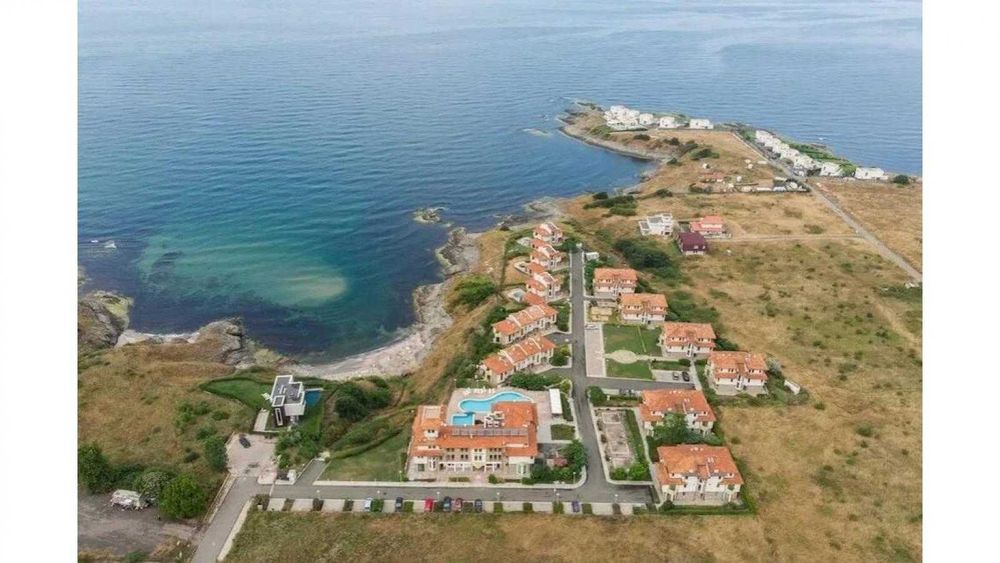 Дава се под наем Двустаен апартамент в Царево - 60 кв.м за 59900 € - Снимка #4