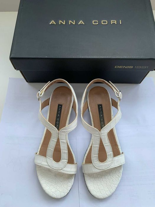 Sandale dama piele naturala, marca ANNA CORI, marime 37, croco alb